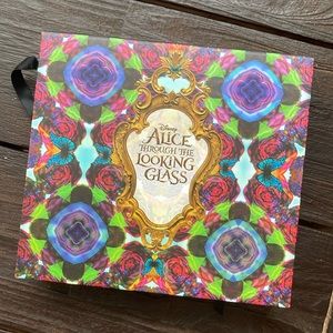 Urban decay Alice in wonderland palette